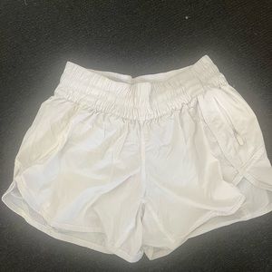 Lululemon shorts, white